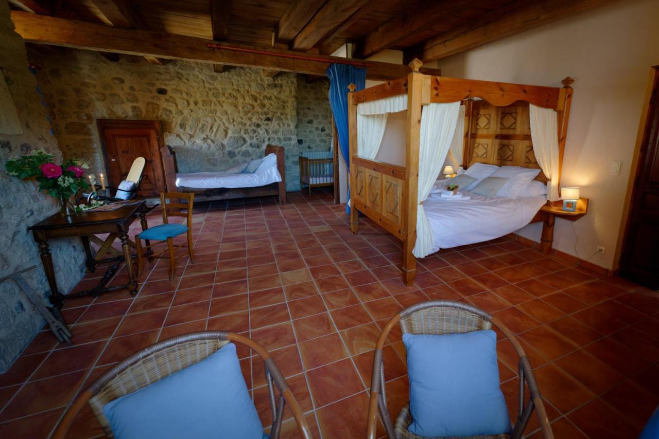 Le Petit Chateau Du Villard Le Malzieu-Forain Екстериор снимка
