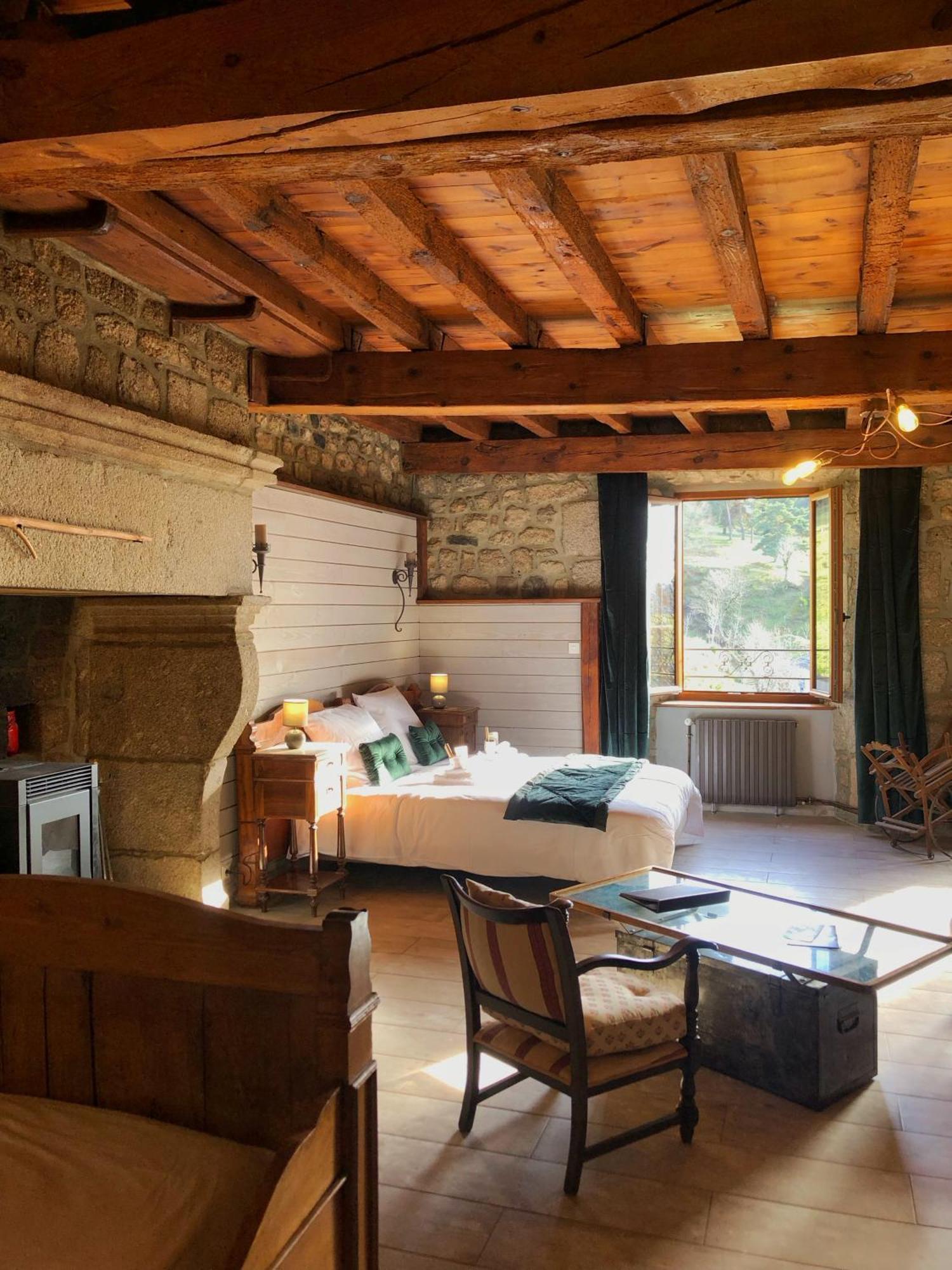 Le Petit Chateau Du Villard Le Malzieu-Forain Екстериор снимка