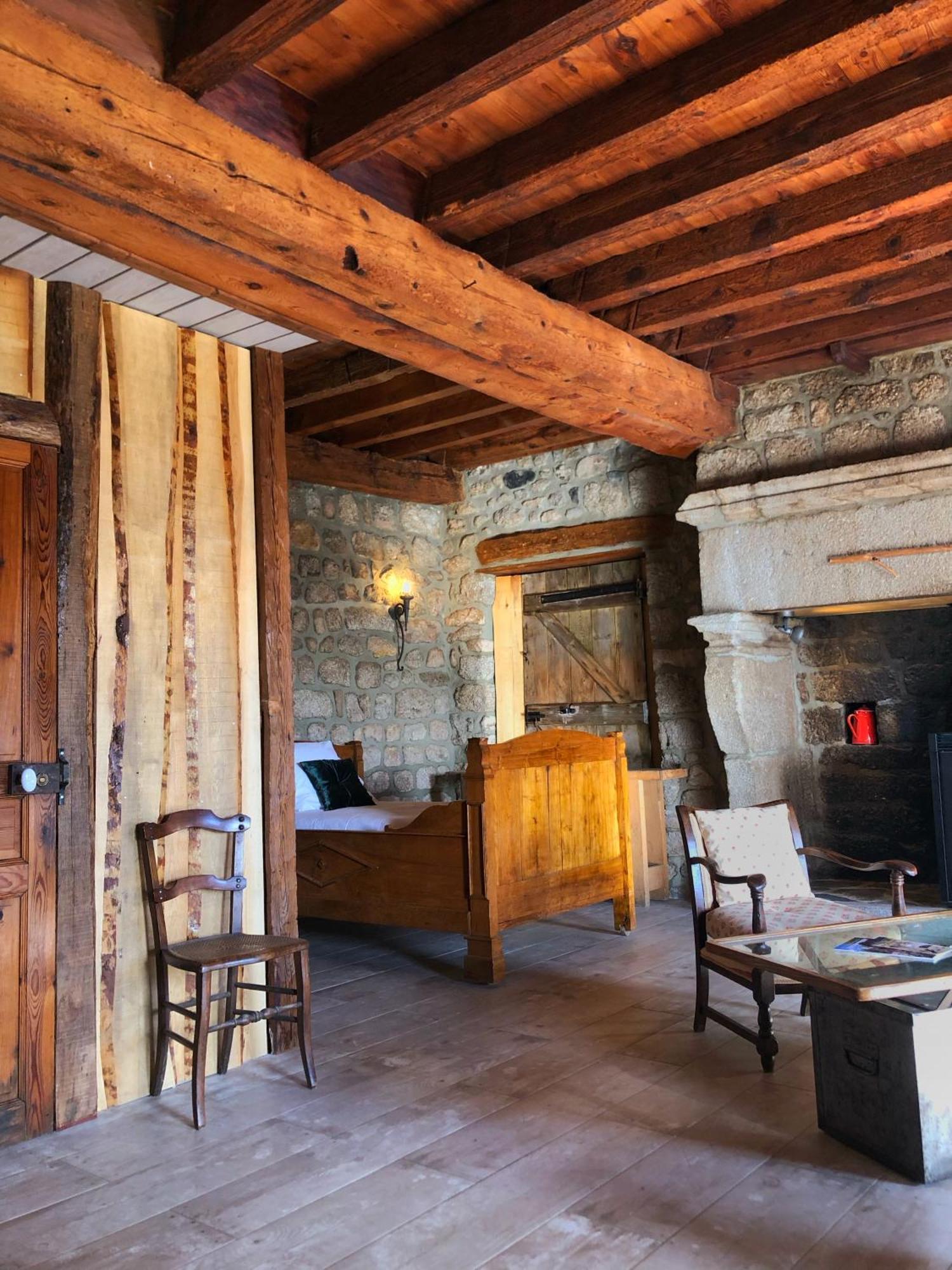Le Petit Chateau Du Villard Le Malzieu-Forain Екстериор снимка